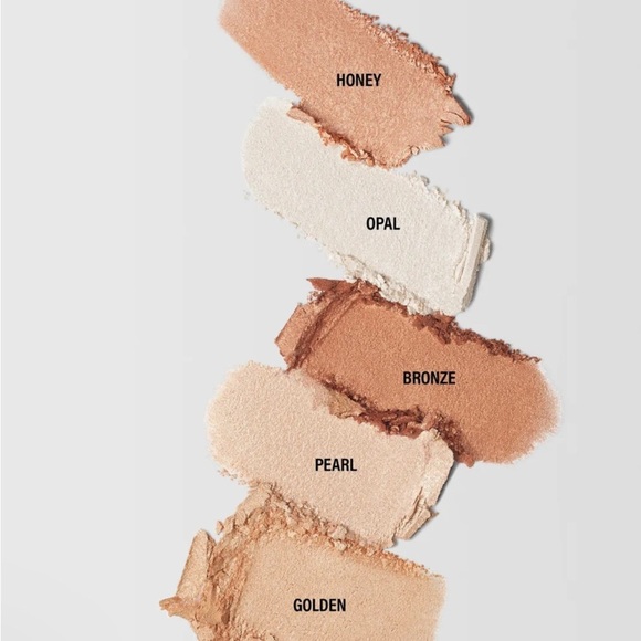 Makeup by Mario Soft Glow Highlighter Pearl - NIB - MSRP $34 - Picture 2 of 2